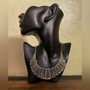 Paparazzi Jewelry Silver Statement with earrings